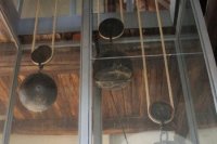 závažia hodinového stroja