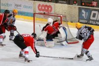 Daniška mieri tesne nad