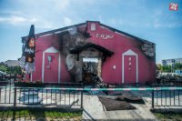 Jediný múr ostal po rozsiahlom požiari