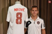 Martin Mikovič s novým dresom