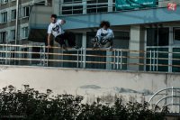 Parkouristi vo svojom prirodzenom prostredí, v uliciach mesta