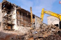 Takto v roku 2006 začali búracie práce na pôvodných mlynoch