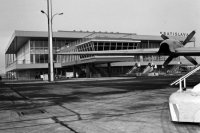 Na snímke z 2.februára 1971 pohľad na budovu zo štartovacích plôch. Autor: V. Přibyl..