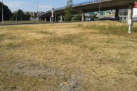 Neďaleko nákupného centra je situácia podobná