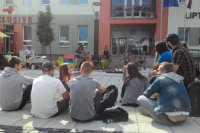 Prešovčania z N3O Akustika zaujali aj zahraničných turistov, ktorí si takto hudbu odniesli.