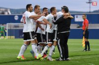 Na snímke radosť hráčov Trnavy po strelení gólu v odvete 2. predkola Európskej ligy UEFA Linfield FC - Spartak Trnava v Belfaste