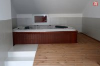 Tréningové centrum hokejistov - vírivá vaňa