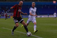 Na snímke Lukáš Lipták z Ružomberka (vpravo) a Marek Janečka z Trnavy