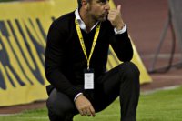 Na snímke tréner futbalistov Slovana Nikki Papavasiliou