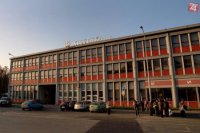 4.11.2008 – Slovenka pre dlhodobo nepriaznivý vývoj v textilnom priemysle v Európe, zapríčinený najmä dovozom lacných čínskych výrobkov, rušila časť nerentabilnej výroby.