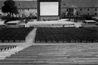 Na archívnej snímke zo 16. júla 1949 v Bratislave kino na hradnom amfiteátri.