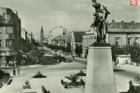 Koncom 50. rokov 20. storočia sme Hlavnú ulicu poznali ako ulicu Februárového víťazstva