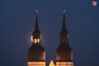 Supermesiac nad Bazilikou sv. Mikuláša v roku 2016