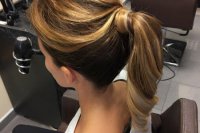 Aj v takomto účese môžete na plese zažiariť