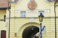 Celá kompozícia diela je o to zaujímavejšia, že ju autor vytvoril podľa starej barokovej grafickej predlohy