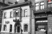 KRASZNAI GYULA, r 1967, Hlavná ulica