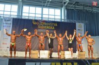 Prvý zľava Andrej Machovič s číslom 119 obsadil 6. miesto