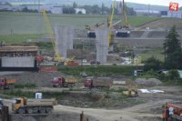 Realizovaná je aj výstavba D1 Prešov Západ – Prešov Juh.