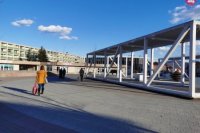 V centre Žiaru, na Námestí Matice slovenskej, to vyzerá ako v akékoľvek iné popoludnie.