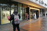 Vstup do nákupného centra.