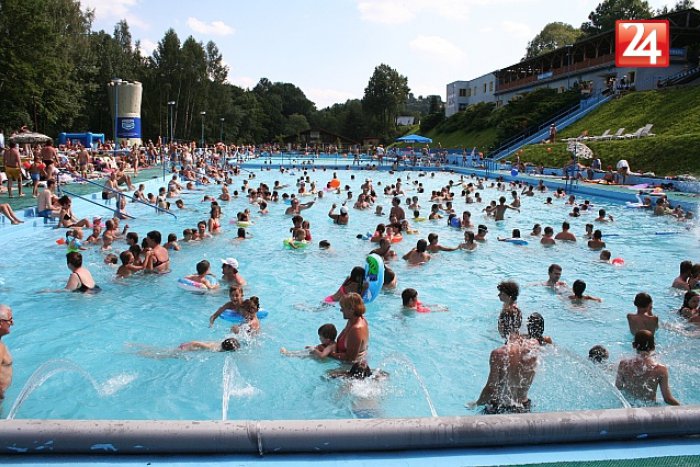 Ilustračný obrázok k článku Kremnické kúpalisko deň pred otvorením: Veľký bazén nie je v prevádzke, ušetríme na vstupnom?