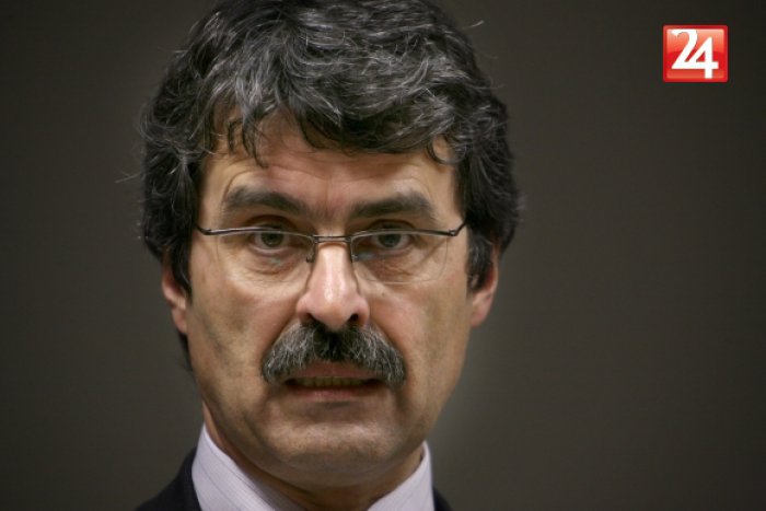 Ilustračný obrázok k článku Týka sa to aj primátora Bratislavy: Ak sa dozvie o korupcii, mal by sa po novom riadiť etickým kódexom!