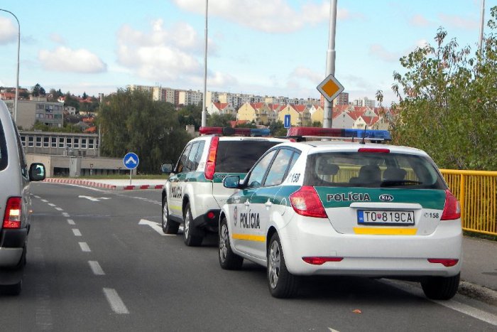 Ilustračný obrázok k článku Na jeseň sú cesty nebezpečné, chodci musia byť opatrní