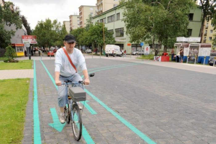 Ilustračný obrázok k článku Tieto cyklotrasy v meste pribudli: Novinkou pre Žilinčanov budú cykloprístrešky