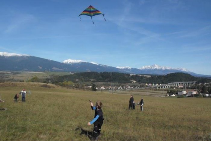 Ilustračný obrázok k článku Nádherné divadlo na oblohe: Nebo nad Spišskou Novou Vsou zaplnia šarkany!