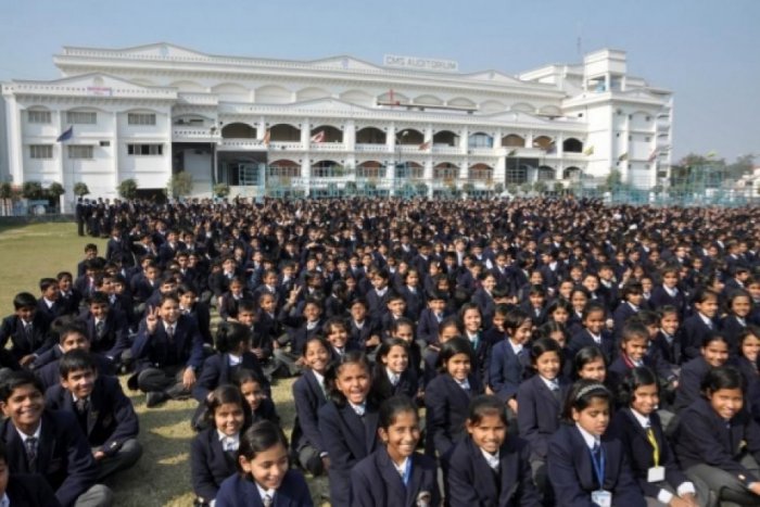 Ilustračný obrázok k článku Najväčšia škola sveta má viac žiakov ako Zvolen obyvateľov