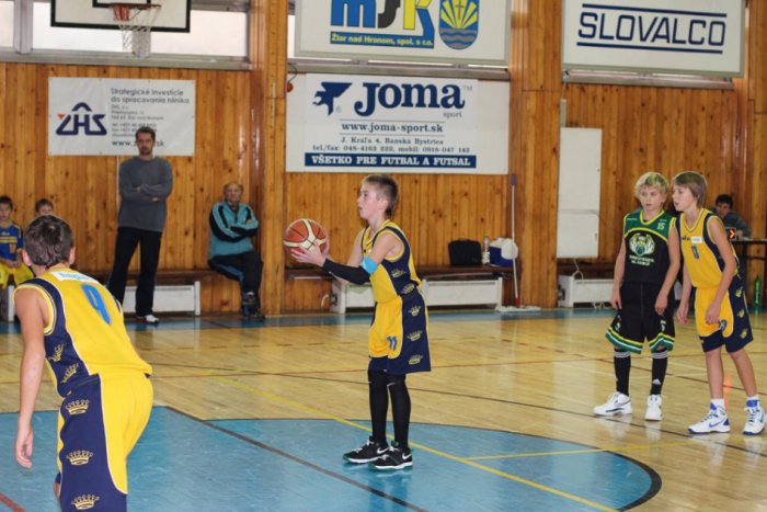 Ilustračný obrázok k článku BASKETBAL: Dve prehry žiakov nahradili minibasketbalisti