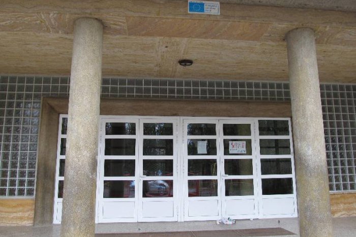 Ilustračný obrázok k článku Vzbura učiteľov v Moravciach: Materské školy sú otvorené, základné štrajkujú všetky