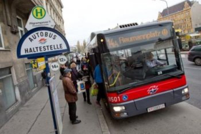 Ilustračný obrázok k článku Tomu sa hovorí štastie: Vodič autobusu našiel 390-tisíc eur