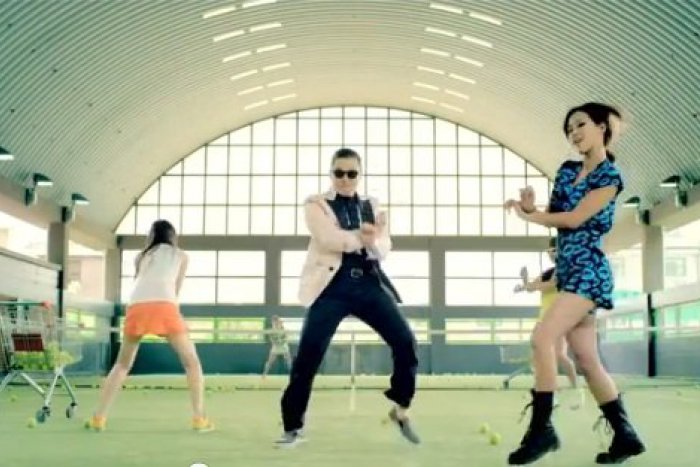 Ilustračný obrázok k článku Gangnam style tromfol Biebera, spevákovi už vlastný hit lezie na nervy