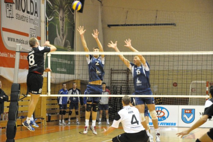 Ilustračný obrázok k článku Volejbalisti nestačili na favorita súťaže. Vybojovali len jeden set
