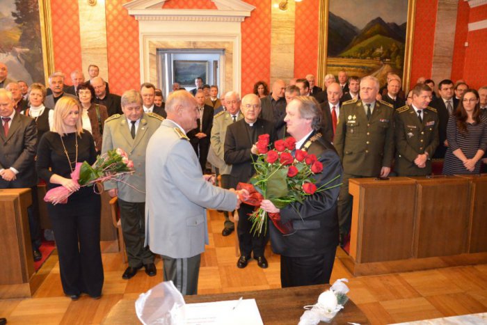 Ilustračný obrázok k článku Generál Igor Čombor si prevzal ocenenie Čestný občan mesta Ružomberok