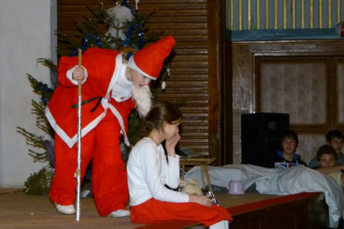 Ilustračný obrázok k článku Žiaci zo Zochovej školy predviedli, ako majú vyzerať Rozprávkové Vianoce