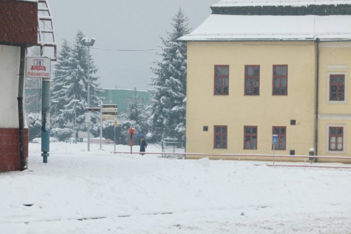 Ilustračný obrázok k článku OBRAZOM: V Revúcej od včera výdatne sneží