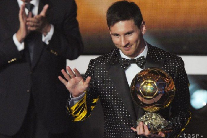 Ilustračný obrázok k článku Nič nové, držiteľom Zlatej lopty opäť Messi, Stoch s Cenou F. Puskasa