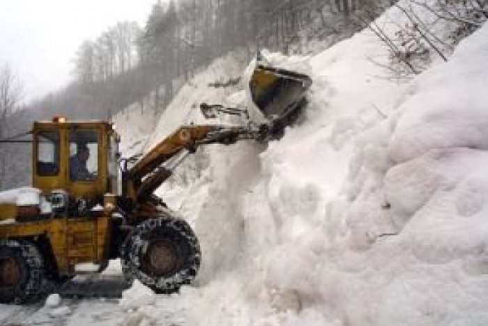 Ilustračný obrázok k článku Snehová nádielka si vybrala svoju daň: Pred Šturcom padla lavína