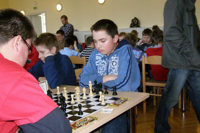 Ilustračný obrázok k článku Martin Kuna víťazom v Dúbravke na GPX mládeže v šachu