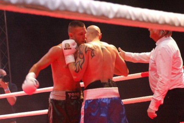 Ilustračný obrázok k článku Profesionálny pästiar Tomi Kid Kovács už s novým trénerom