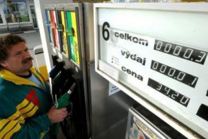 Ilustračný obrázok k článku Kontroly na benzínových pumpách: Nevyhovujúce palivo našli aj na čerpačke v Prešove