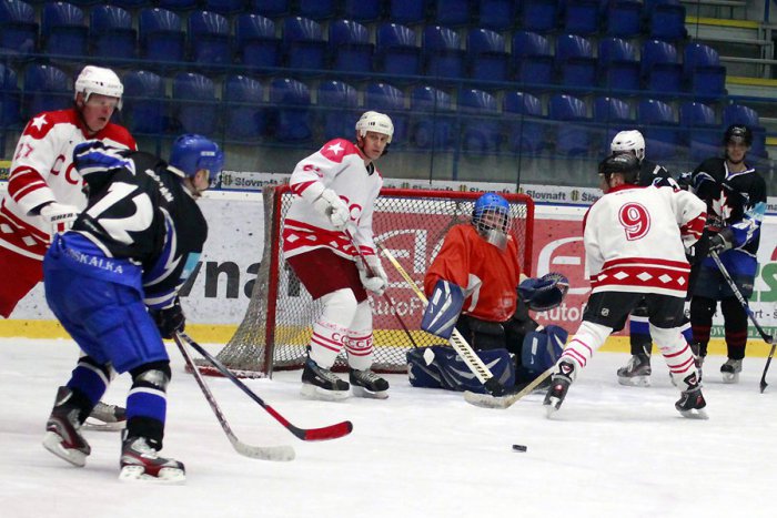 Ilustračný obrázok k článku Popradská hokejová liga ukončila sezónu zápasom hviezd