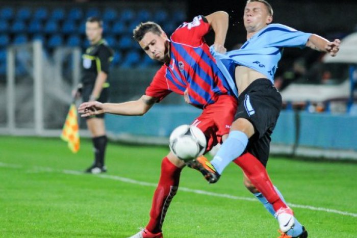 Ilustračný obrázok k článku Vzkriesenie futbalu pod Zoborom? Posledná Nitra ozbíjala Ružomberok