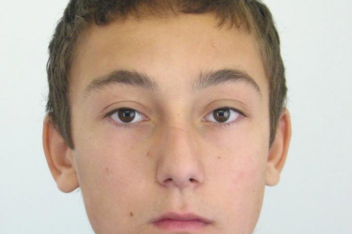 Ilustračný obrázok k článku Reného (16) naposledy videli v Detskom domove: Polícia žiada o pomoc pri pátraní