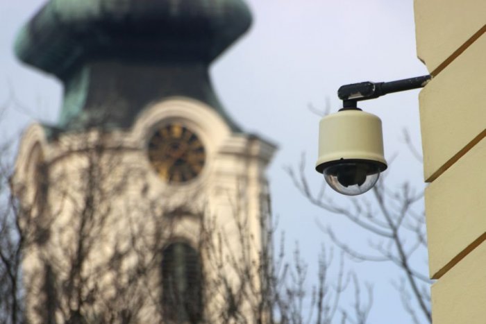 Ilustračný obrázok k článku Denne na nás dohliada 30 kamier: Mestská polícia plánuje ďalšie