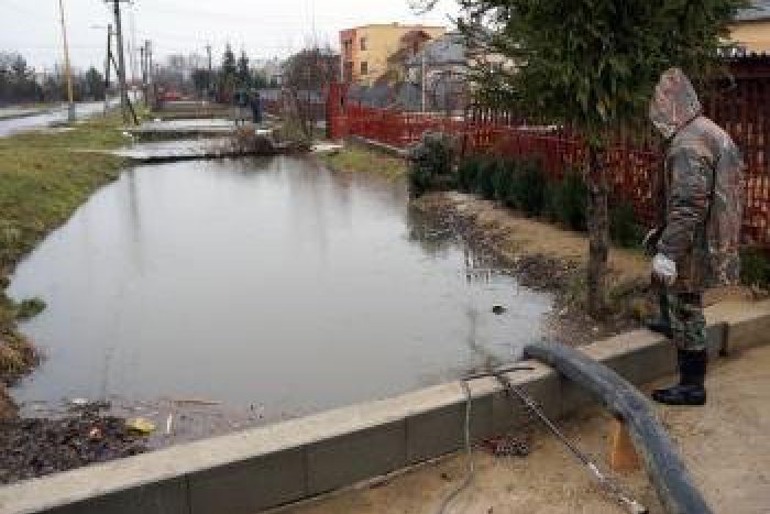 Ilustračný obrázok k článku Bojujú proti povodňovým problémom: Vodohospodári čistia potoky v okolí Nitry