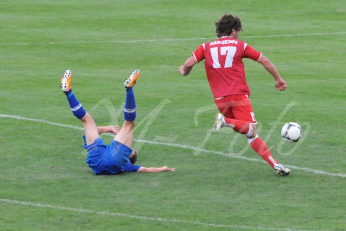 Ilustračný obrázok k článku Tesná prehra v Bardejove: Duslo na ihrisku súpera opäť neuspelo