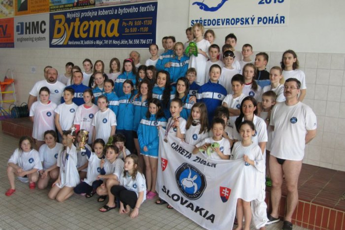 Ilustračný obrázok k článku Stredoeurópsky pohár mládeže: Plavci Carety Zvolen na výbornom druhom mieste